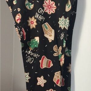 Torrid Black Holiday Print Leggings